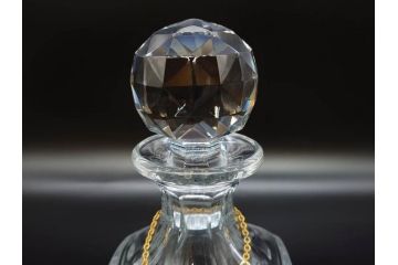 フランス　Baccarat　バカラ　REMY MARTIN(レミーマルタン ルイ13世)　CAMUS(カミュ)　高級感漂うデキャンタ3点セット(空ボトル、空き瓶、空瓶、デカンタ、酒器、飾りボトル、フルレッドクリスタルガラス、ディスプレイ、硝子)(R-079142)
