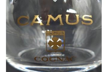 フランス　Baccarat　バカラ　REMY MARTIN(レミーマルタン ルイ13世)　CAMUS(カミュ)　高級感漂うデキャンタ3点セット(空ボトル、空き瓶、空瓶、デカンタ、酒器、飾りボトル、フルレッドクリスタルガラス、ディスプレイ、硝子)(R-079142)
