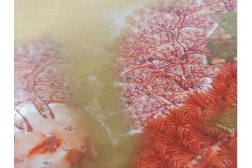 九谷焼　石盛堂　赤絵　金彩　青粒　山水文　約40cm　1尺3寸　緻密に描かれたデザインが見事な大皿(楼閣図、風景、山、滝、海、船、舟、松、尺皿、和食器、和皿、一尺三寸、共箱付き、皿立付き)(R-079145)