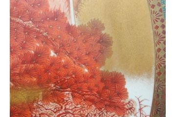九谷焼　石盛堂　赤絵　金彩　青粒　山水文　約40cm　1尺3寸　緻密に描かれたデザインが見事な大皿(楼閣図、風景、山、滝、海、船、舟、松、尺皿、和食器、和皿、一尺三寸、共箱付き、皿立付き)(R-079145)