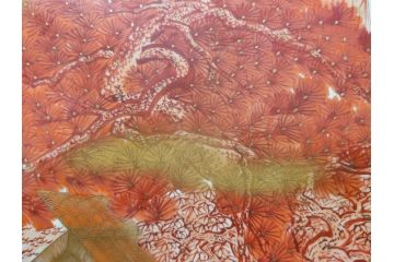 九谷焼　石盛堂　赤絵　金彩　青粒　山水文　約40cm　1尺3寸　緻密に描かれたデザインが見事な大皿(楼閣図、風景、山、滝、海、船、舟、松、尺皿、和食器、和皿、一尺三寸、共箱付き、皿立付き)(R-079145)