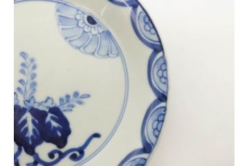 江戸期　古伊万里　染付　(渦福)約12cm　4寸/(菊桐紋)約15cm　5寸　和の雰囲気漂う小皿2枚&中皿セット(菊桐紋、禍福、豆皿、和皿、和食器、四寸、五寸)(R-079150)