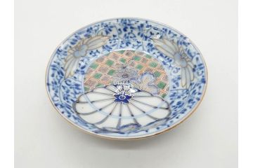 江戸期　古伊万里　染付　(渦福)約12cm　4寸/(菊桐紋)約15cm　5寸　和の雰囲気漂う小皿2枚&中皿セット(菊桐紋、禍福、豆皿、和皿、和食器、四寸、五寸)(R-079150)