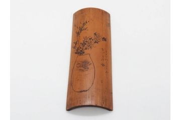 時代物　彫刻　繊細な彫りが魅力の茶合(花瓶の図、茶道具、煎茶道具、茶器、茶量、茶則、茶計、仙媒、茶媒、竹工芸)(R-079151)　