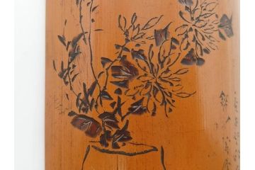 時代物　彫刻　繊細な彫りが魅力の茶合(花瓶の図、茶道具、煎茶道具、茶器、茶量、茶則、茶計、仙媒、茶媒、竹工芸)(R-079151)　