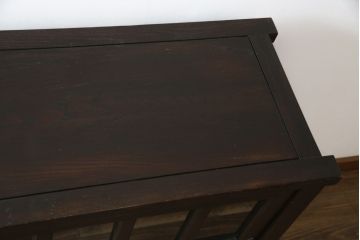 中古　美品!!　総栗材　浮造り仕上げ　上品な和を演出する五尺水屋箪笥サイドボード(収納棚、戸棚、サイドキャビネット、食器棚)(R-079153)