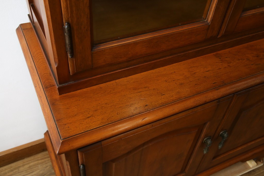 中古　横浜ダニエル(daniel)　温もりを感じる木の風合いが魅力的なキャビネット　(R-079154)