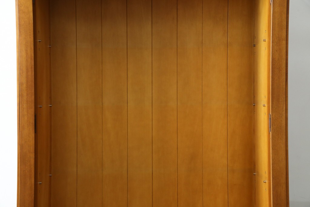 中古　横浜ダニエル(daniel)　温もりを感じる木の風合いが魅力的なキャビネット　(R-079154)