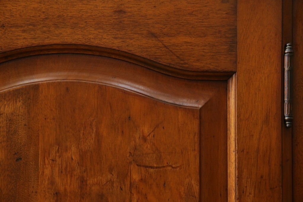 中古　横浜ダニエル(daniel)　温もりを感じる木の風合いが魅力的なキャビネット　(R-079154)