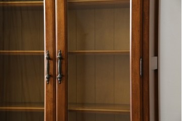 中古　横浜ダニエル(daniel)　温もりを感じる木の風合いが魅力的なキャビネット　(R-079154)