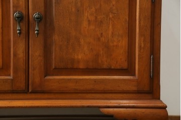 中古　横浜ダニエル(daniel)　温もりを感じる木の風合いが魅力的なキャビネット　(R-079154)