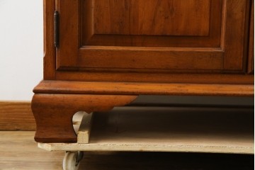 中古　横浜ダニエル(daniel)　温もりを感じる木の風合いが魅力的なキャビネット　(R-079154)