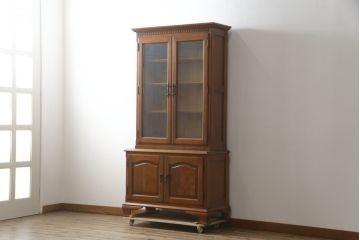中古　横浜ダニエル(daniel)　温もりを感じる木の風合いが魅力的なキャビネット(カップボード、食器棚、戸棚、収納棚、飾り棚)(R-079154)