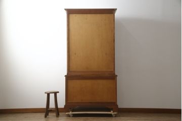 中古　横浜ダニエル(daniel)　温もりを感じる木の風合いが魅力的なキャビネット(カップボード、食器棚、戸棚、収納棚、飾り棚)(R-079154)