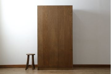 中古　三越家具(現カントリーハウス)　Brugge(ブルージュ)　プロパティ　ステンドグラスが上品な印象を深めるキャビネット(食器棚、カップボード、収納棚、戸棚、飾り棚)(R-079155)