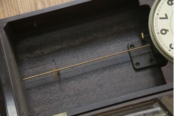 アンティーク時計　昭和レトロ　Meiji(明治時計社)　クォーツ式　意匠が細かいシックな掛け時計(古時計、柱時計、振り子時計)(R-079160)