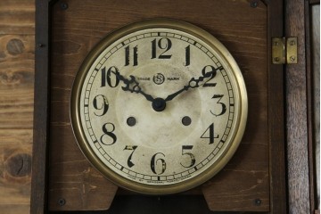 アンティーク時計　大正〜昭和初期　精工舎(SEIKOSHA、セイコー)　TRADE(S)MARK　クォーツ式　レトロシックな雰囲気漂う掛け時計(柱時計、古時計)　(R-079161)