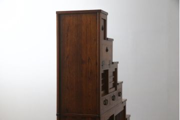 中古　美品!!　特注品　最高級品!!　職人手造り　通産大臣指定伝統的工芸品　岩谷堂箪笥　総欅(ケヤキ)材　漆塗りの二段重ね階段箪笥(収納箪笥、整理タンス、和たんす)(定価推定約200万円)(R-079165)