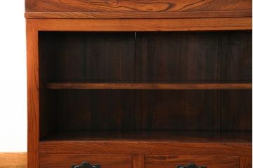 中古　美品!!　特注品　最高級品!!　職人手造り　通産大臣指定伝統的工芸品　岩谷堂箪笥　総欅(ケヤキ)材　漆塗りの二段重ね階段箪笥(収納箪笥、整理タンス、和たんす)(定価推定約200万円)(R-079165)