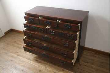 中古　美品!!　岩谷堂箪笥　四尺丸清水型　力強い木目と重厚感ある金具が魅力の和箪笥(整理箪笥、衣装タンス、収納たんす、引き出し、サイドボード、サイドチェスト)(R-079166)