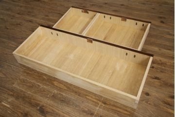 中古　美品!!　岩谷堂箪笥　四尺丸清水型　力強い木目と重厚感ある金具が魅力の和箪笥(整理箪笥、衣装タンス、収納たんす、引き出し、サイドボード、サイドチェスト)(R-079166)