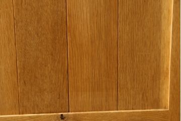 中古　飛騨産業　キツツキマーク　森のことばシリーズ　節を主役とした木本来の味わいを楽しめるキャビネット(食器棚、カップボード、収納棚、戸棚、飾り棚)(定価約44万円)(R-079167)