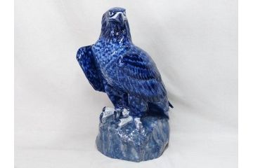 希少　1919年　デンマーク　ROYAL COPENHAGEN(ロイヤルコペンハーゲン)　Vilhelm Theodor Fischer(ヴィルヘルム・テオドール・フィッシャー)　ゴールデンイーグル　高さ 約55cm　雄々しい姿を見事に表現したフィギュリン(鷲、置物、ディスプレイ、陶器、オブジェ、鳥、鷹、北欧)(定価1,575,000円)(R-079171)