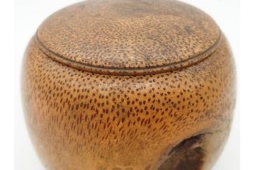 時代物　竹製　木目を生かしたデザインが目を引く碁笥(中国?、唐物?、囲碁)(R-079173)