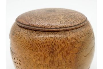 時代物　竹製　木目を生かしたデザインが目を引く碁笥(中国?、唐物?、囲碁)(R-079173)
