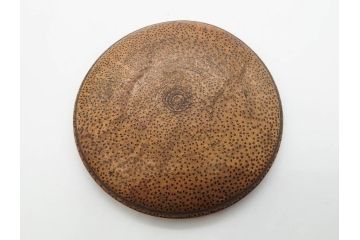 時代物　竹製　木目を生かしたデザインが目を引く碁笥(中国?、唐物?、囲碁)(R-079173)