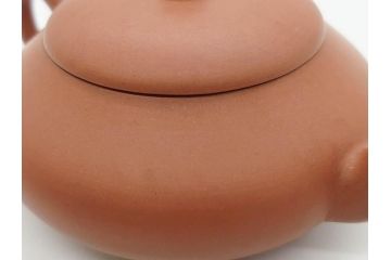 山田常山　朱泥　土の温もりを感じる茶銚(急須、茶注、煎茶道具、茶道具、茶器、和食器、共箱付き)(R-079174)