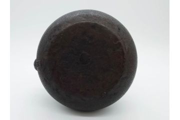南部　祥雲堂　細かなデザインが印象的な鉄瓶(湯沸、湯瓶、茶道具、茶器、記念、サーチライト、バルーン、大黒天、鳥、エンブレム、紋章)(R-079175)