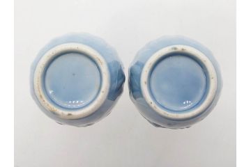 昭和期　当時物　戦中　水筒1点・ガラスコップ1点・徳利4点・猪口1点の合計7点セット(九谷焼、金彩、色絵、旧日本軍、陸軍、海軍、日章旗、支那事変記念、武勇、萬歳、万歳、誉、肉弾、大海中山酒造店、菊、桜、グラス、酒器、とっくり、おちょこ、ぐい呑み、杯、盃、和食器、陶器、硝子)(R-079176)