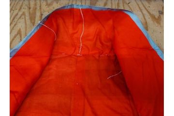 アンティーク　明治〜大正期　正絹　着物(古布、リメイク、衣装、和服、和装、女性、丸に三つ柏、家紋、御簾、几帳、牡丹、菊、扇子、花、シルク、日本、ジャパン、Japanese KIMONO)(R-079177)