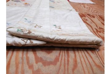 アンティーク　明治〜大正期　正絹　刺繍　着物(古布、リメイク、絞り染め、金糸、衣装、和服、和装、女性、松、梅、花、鶴、ツル、鳥、シルク、日本、ジャパン、Japanese KIMONO)(R-079178)
