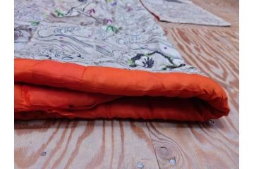 アンティーク　明治〜大正期　正絹　刺繍　着物　打掛(古布、リメイク、衣装、和服、和装、女性、松竹梅、花、波、海、鶴、ツル、鳥、シルク、日本、ジャパン、Japanese KIMONO)(R-079179)