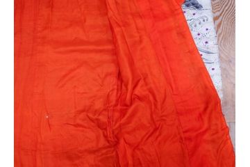 アンティーク　明治〜大正期　正絹　刺繍　着物　打掛(古布、リメイク、衣装、和服、和装、女性、松竹梅、花、波、海、鶴、ツル、鳥、シルク、日本、ジャパン、Japanese KIMONO)(R-079179)