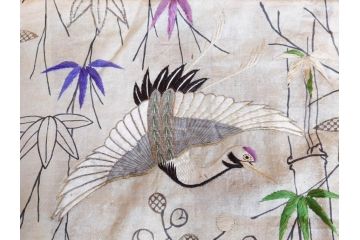 アンティーク　明治〜大正期　正絹　刺繍　着物　打掛(古布、リメイク、衣装、和服、和装、女性、松竹梅、花、波、海、鶴、ツル、鳥、シルク、日本、ジャパン、Japanese KIMONO)(R-079179)