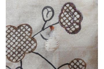 アンティーク　明治〜大正期　正絹　刺繍　着物　打掛(古布、リメイク、衣装、和服、和装、女性、松竹梅、花、波、海、鶴、ツル、鳥、シルク、日本、ジャパン、Japanese KIMONO)(R-079179)