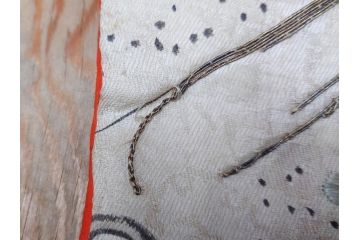アンティーク　明治〜大正期　正絹　刺繍　着物　打掛(古布、リメイク、衣装、和服、和装、女性、松竹梅、花、波、海、鶴、ツル、鳥、シルク、日本、ジャパン、Japanese KIMONO)(R-079179)