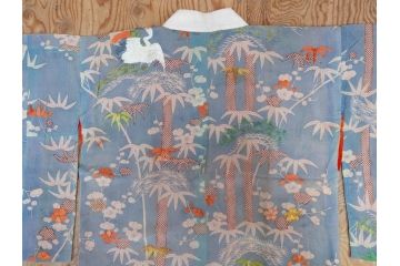 アンティーク　明治期　正絹　刺繍　縮緬　着物(古布、リメイク、絞り染め、衣装、和服、和装、女性、松竹梅、花、波、海、鶴、ツル、鳥、亀、カメ、シルク、日本、ジャパン、Japanese KIMONO)(R-079180)