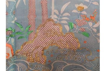 アンティーク　明治期　正絹　刺繍　縮緬　着物(古布、リメイク、絞り染め、衣装、和服、和装、女性、松竹梅、花、波、海、鶴、ツル、鳥、亀、カメ、シルク、日本、ジャパン、Japanese KIMONO)(R-079180)