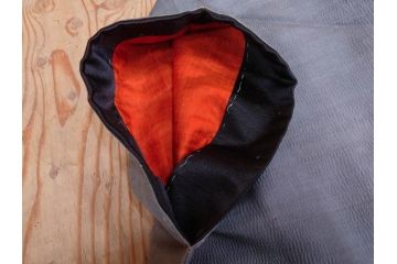 アンティーク　明治期　正絹　壁縮緬　刺繍　着物(古布、リメイク、金糸、重ね五つ目紋、家紋、衣装、和服、和装、女性、松竹梅、滝、登り鯉、魚、シルク、日本、ジャパン、Japanese KIMONO)(R-079181)