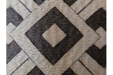 アンティーク　明治期　正絹　壁縮緬　刺繍　着物(古布、リメイク、金糸、重ね五つ目紋、家紋、衣装、和服、和装、女性、松竹梅、滝、登り鯉、魚、シルク、日本、ジャパン、Japanese KIMONO)(R-079181)
