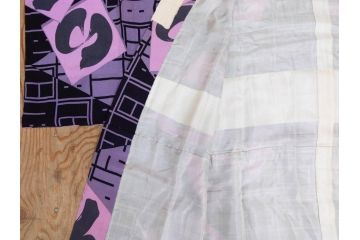 アンティーク　大正〜昭和初期　縮緬　着物(古布、リメイク、いろは文、巴、卍、衣装、和服、和装、シルク、日本、ジャパン、Japanese KIMONO)(R-079182)　