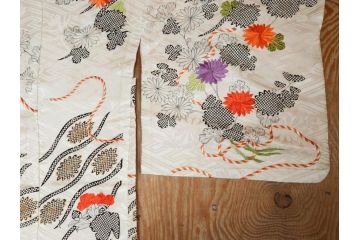 アンティーク　正絹　刺繍　羽織(古布、リメイク、菊、牡丹、竹、扇子、花しょうぶ、梅、藤、衣装、和服、和装、シルク、日本、ジャパン、Japanese KIMONO)(R-079184)