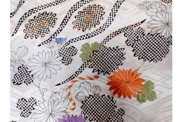 アンティーク　正絹　刺繍　羽織(古布、リメイク、菊、牡丹、竹、扇子、花しょうぶ、梅、藤、衣装、和服、和装、シルク、日本、ジャパン、Japanese KIMONO)(R-079184)
