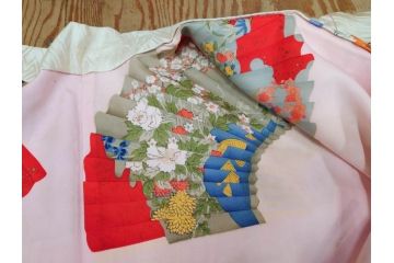 アンティーク　正絹　刺繍　羽織(古布、リメイク、菊、牡丹、竹、扇子、花しょうぶ、梅、藤、衣装、和服、和装、シルク、日本、ジャパン、Japanese KIMONO)(R-079184)