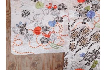 アンティーク　正絹　刺繍　羽織(古布、リメイク、菊、牡丹、竹、扇子、花しょうぶ、梅、藤、衣装、和服、和装、シルク、日本、ジャパン、Japanese KIMONO)(R-079184)