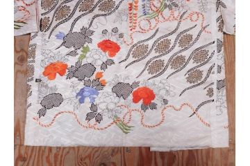 アンティーク　正絹　刺繍　羽織(古布、リメイク、菊、牡丹、竹、扇子、花しょうぶ、梅、藤、衣装、和服、和装、シルク、日本、ジャパン、Japanese KIMONO)(R-079184)